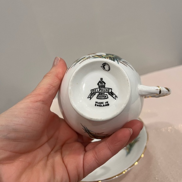 Vintage Delphine Tea cup and Saucer - Picture 7 of 10